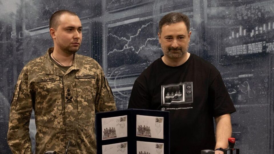 Буданов і Смілянський узяли участь у заході спецпогашення пам'ятної поштової марки "ГУР МО України"