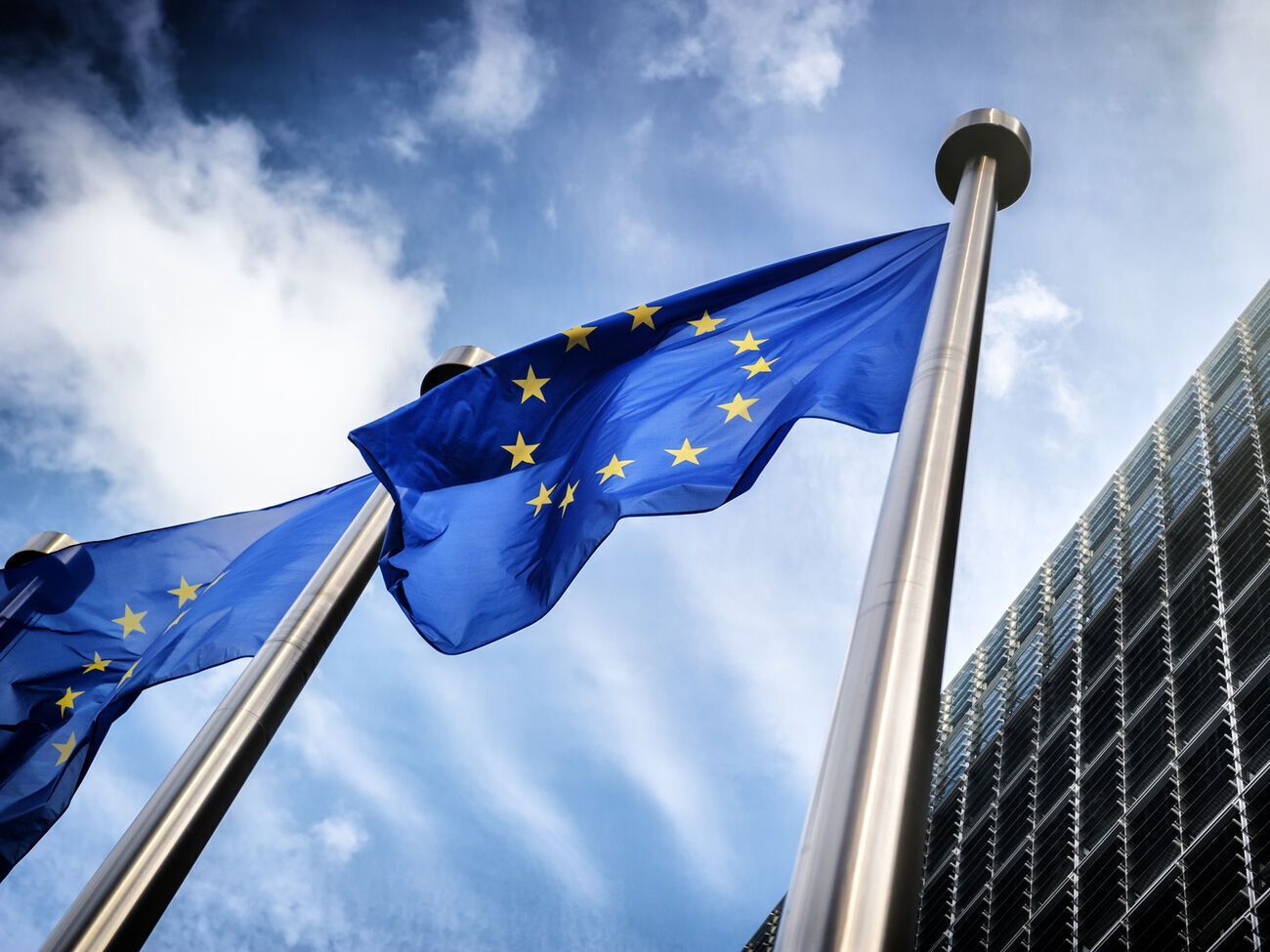 У ЄС обговорюють, як спрямувати кошти на відновлення України за допомогою заморожених російських активів