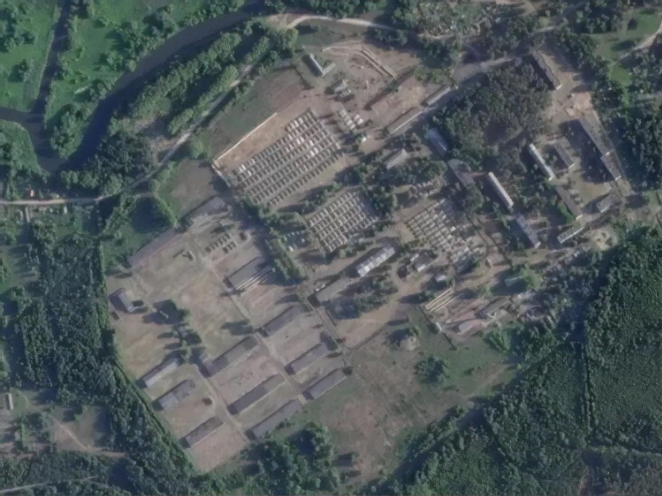 На базе обустроено около&nbsp;300 палаток М-30