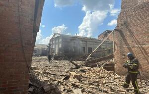 Унаслідок російських атак зруйновано будинки та комунікації