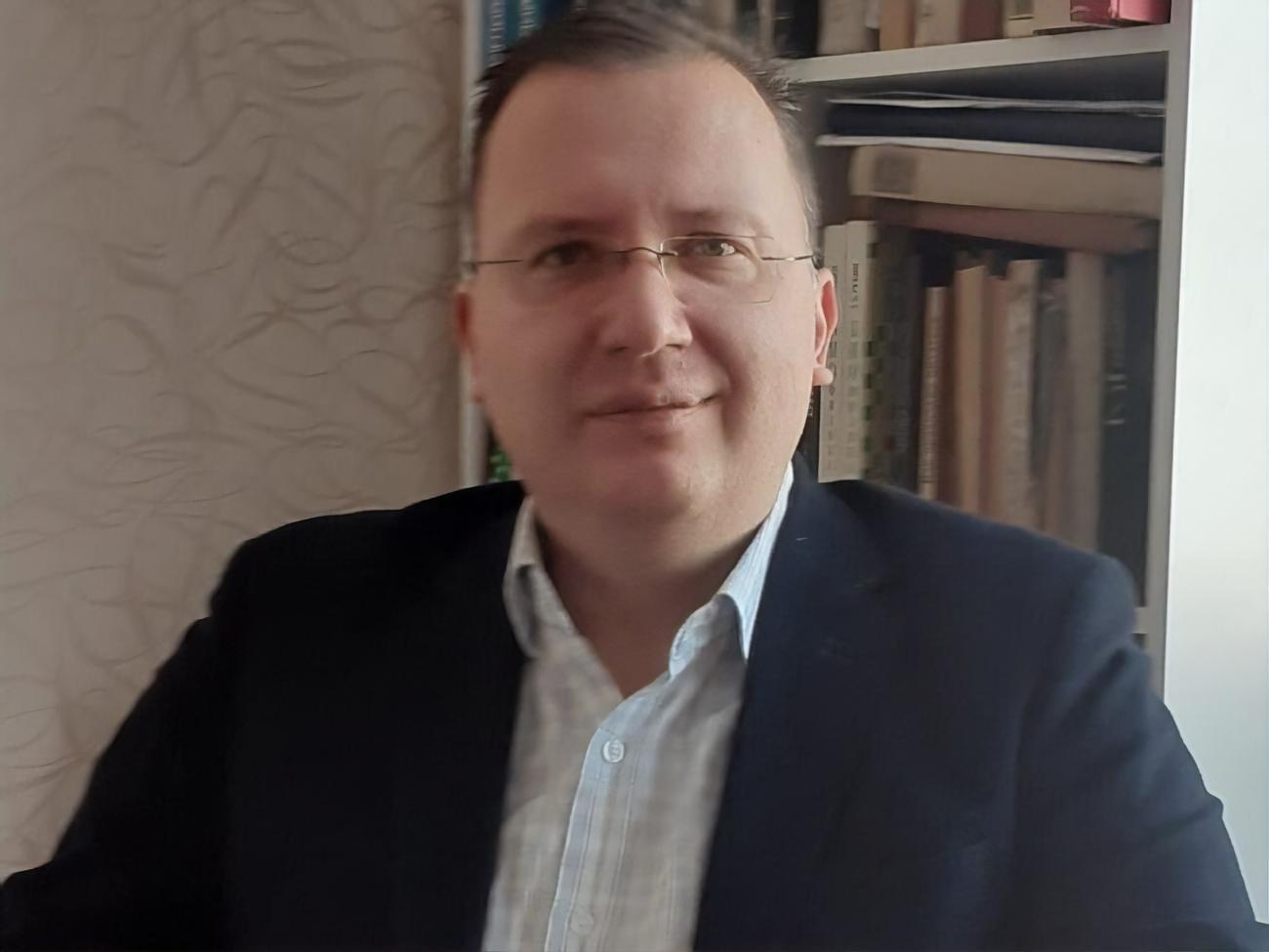 Якби Україна зустріла війну у форматі "маленької держави", не було б навіть зачинених бомбосховищ, принцип "хочеш послугу – плати" запустили б навіть у систему цивільної оборони