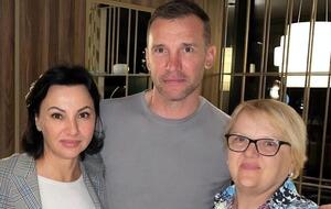 В мае 2022 года мать и сестра Шевченко переехали в Италию, а сейчас вернулись в Украину