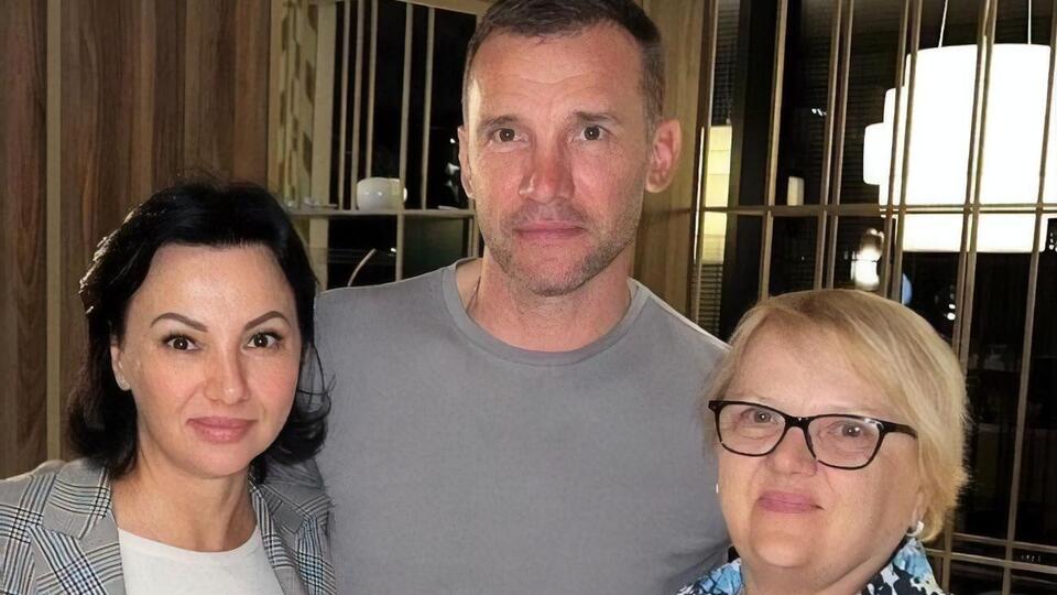 В мае 2022 года мать и сестра Шевченко переехали в Италию, а сейчас вернулись в Украину