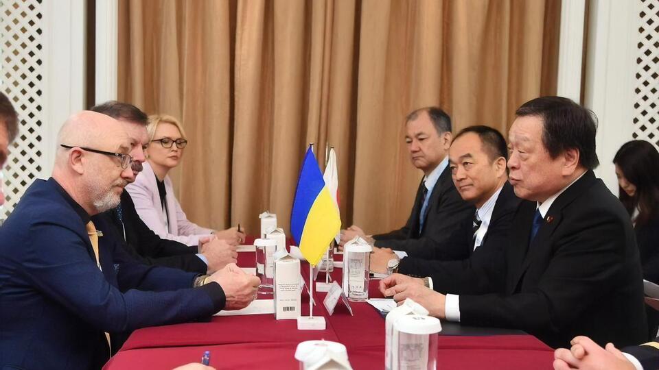 Министры обсуждали в том числе помощь Японии Украине