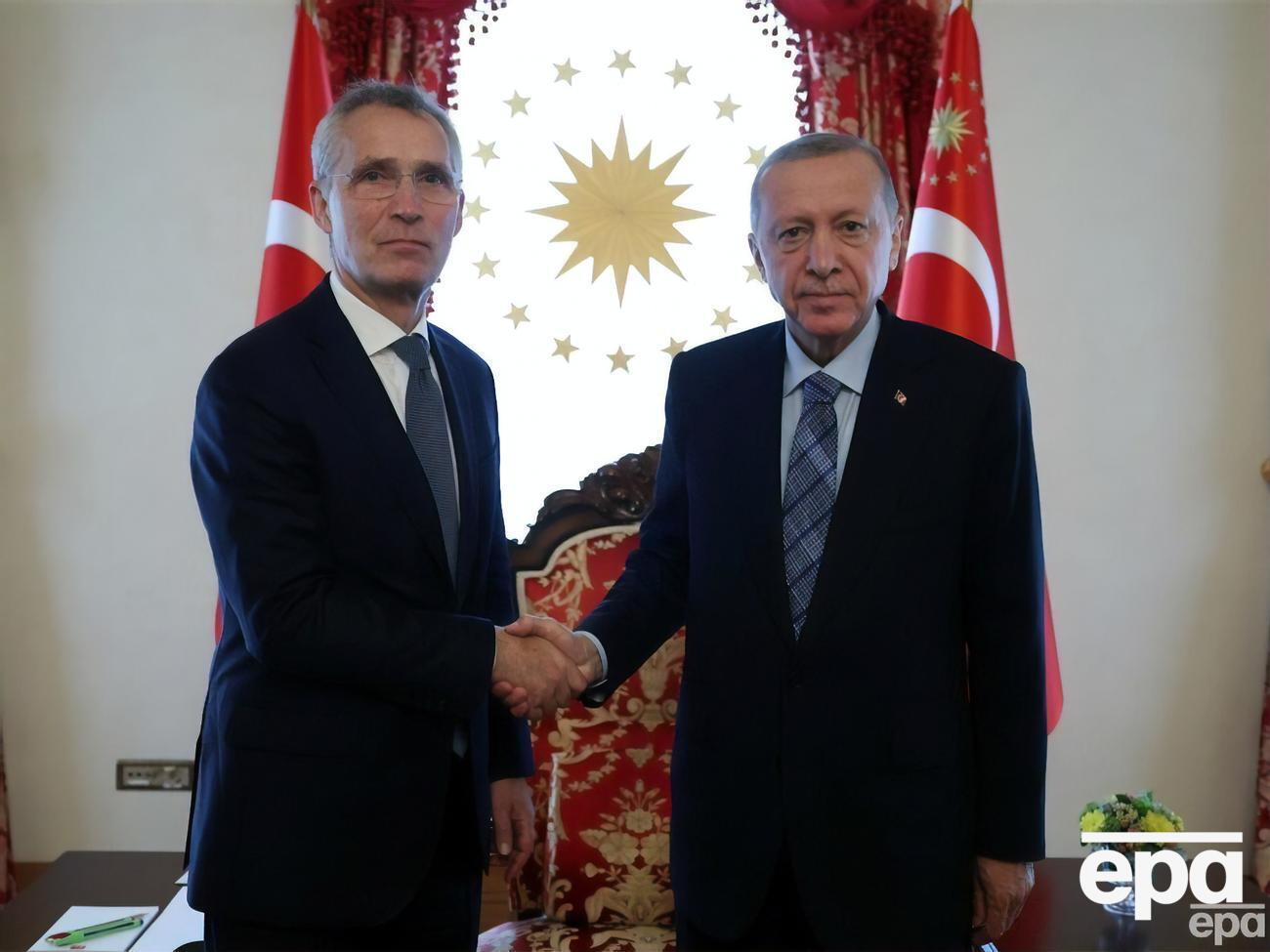 Столтенберг и Эрдоган провели встречу в Стамбуле