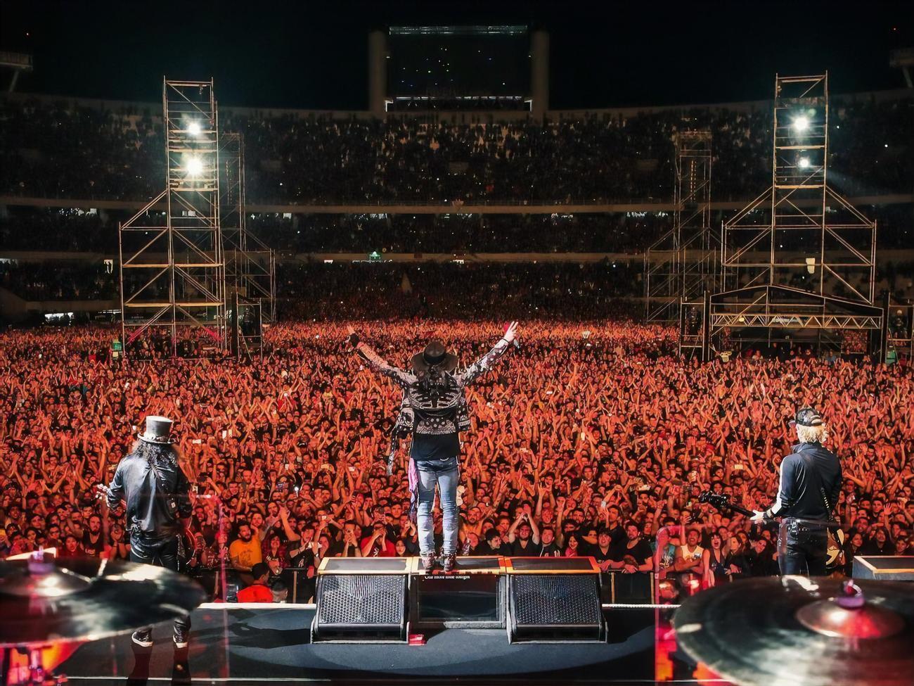 Guns N' Roses объявила о распаде в 2008 году, а в 2015 году коллектив заявил о воссоединении