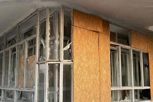В результате обстрелов Никополя повреждены девять жилых домов