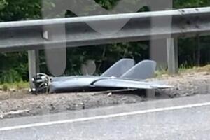 Безпілотники, за словами очевидців, летіли в бік Москви