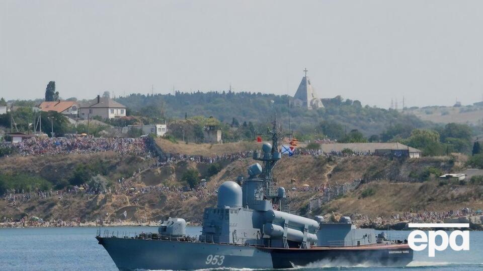 Россия перенаправляет корабли из Севастополя в Новороссийск, заявила Гуменюк