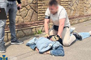Підозрюваних у шпигунстві затримали у трьох регіонах України