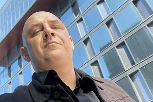 Потап показав, що носить на руці