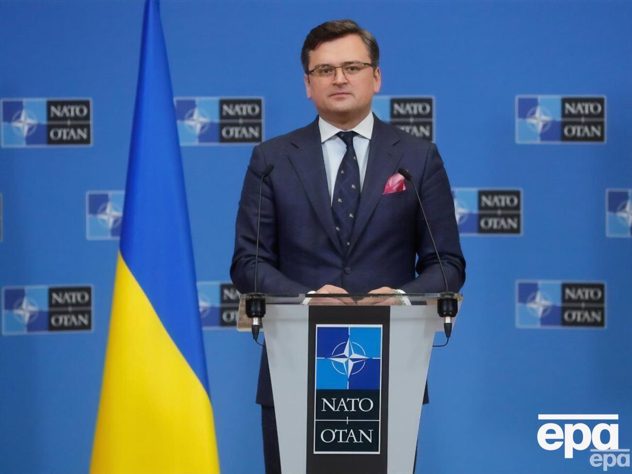 Украина ожидает решений, которые должны приблизить ее к членству в Альянсе, отметил Кулеба