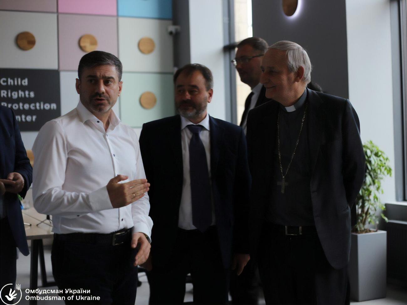 "Украина должна освободить всю свою территорию, потому что это единственный механизм защиты детей",&nbsp;&ndash; сказал Лубинец делегации Ватикана