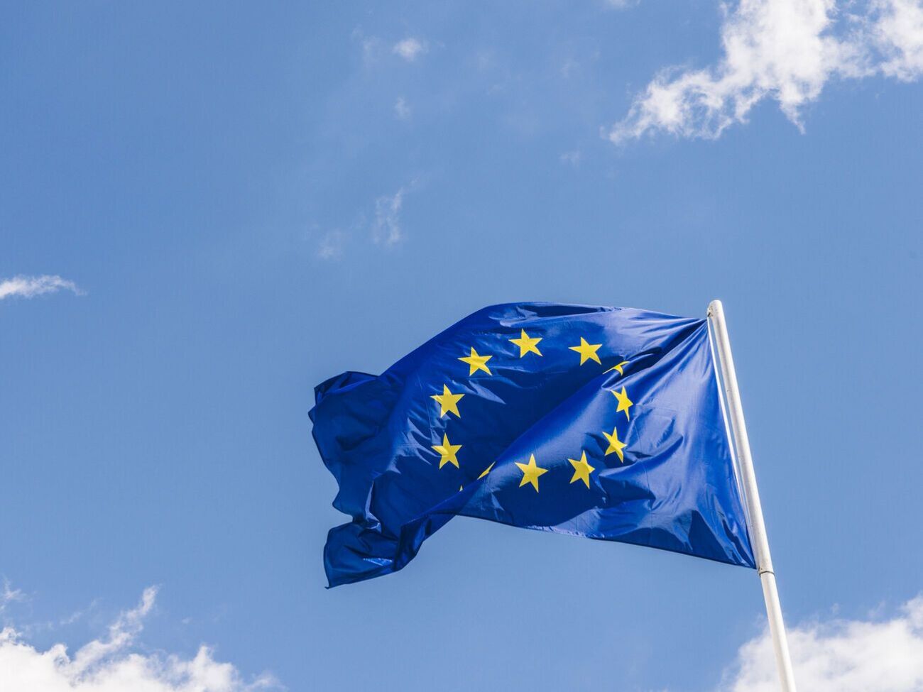 Евросоюз призвал Россию немедленно освободить всех политзаключенных