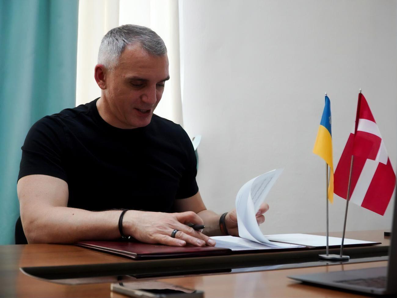 Сєнкевич уточнив, що далі з Миколаєва жителів Херсонської області евакуюватимуть до інших регіонів України