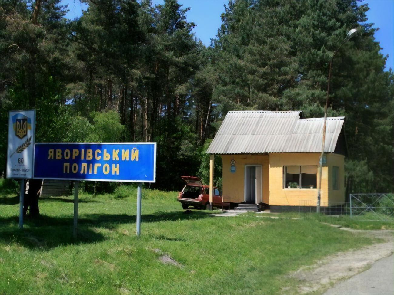 Как отмечает СБУ,&nbsp; двое украинских военных и врач шпионили на территории Яворовского военного полигона