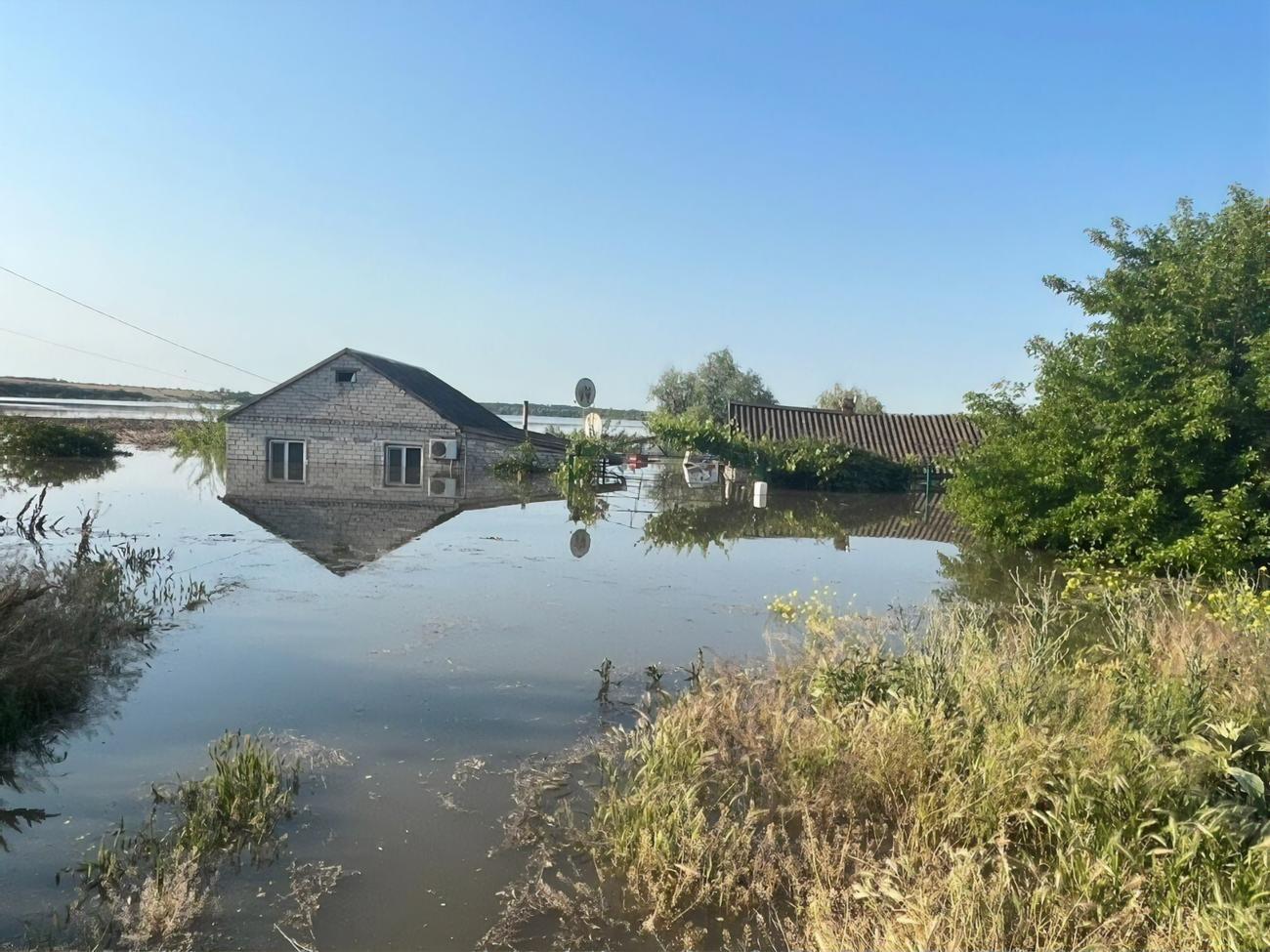 По информации ГСЧС, на правом берегу Днепра подтоплено 13 населенных пунктов