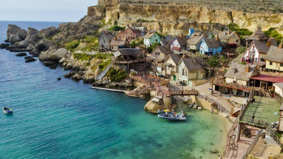 Единственной страной, которая до сих пор продолжает предоставлять "простой и циничный" путь к "золотому паспорту" в ЕС, остается Мальта, пишет Николаенко