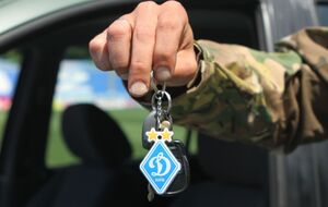 Ключи от машин передал военным лично президент "Динамо"