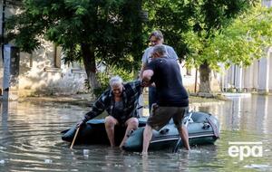 На юге Украины под воду уходят города и села после подрыва оккупантами Каховской ГЭС. Фоторепортаж