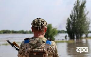 На Каховській ГЕС триває руйнування водозливної греблі