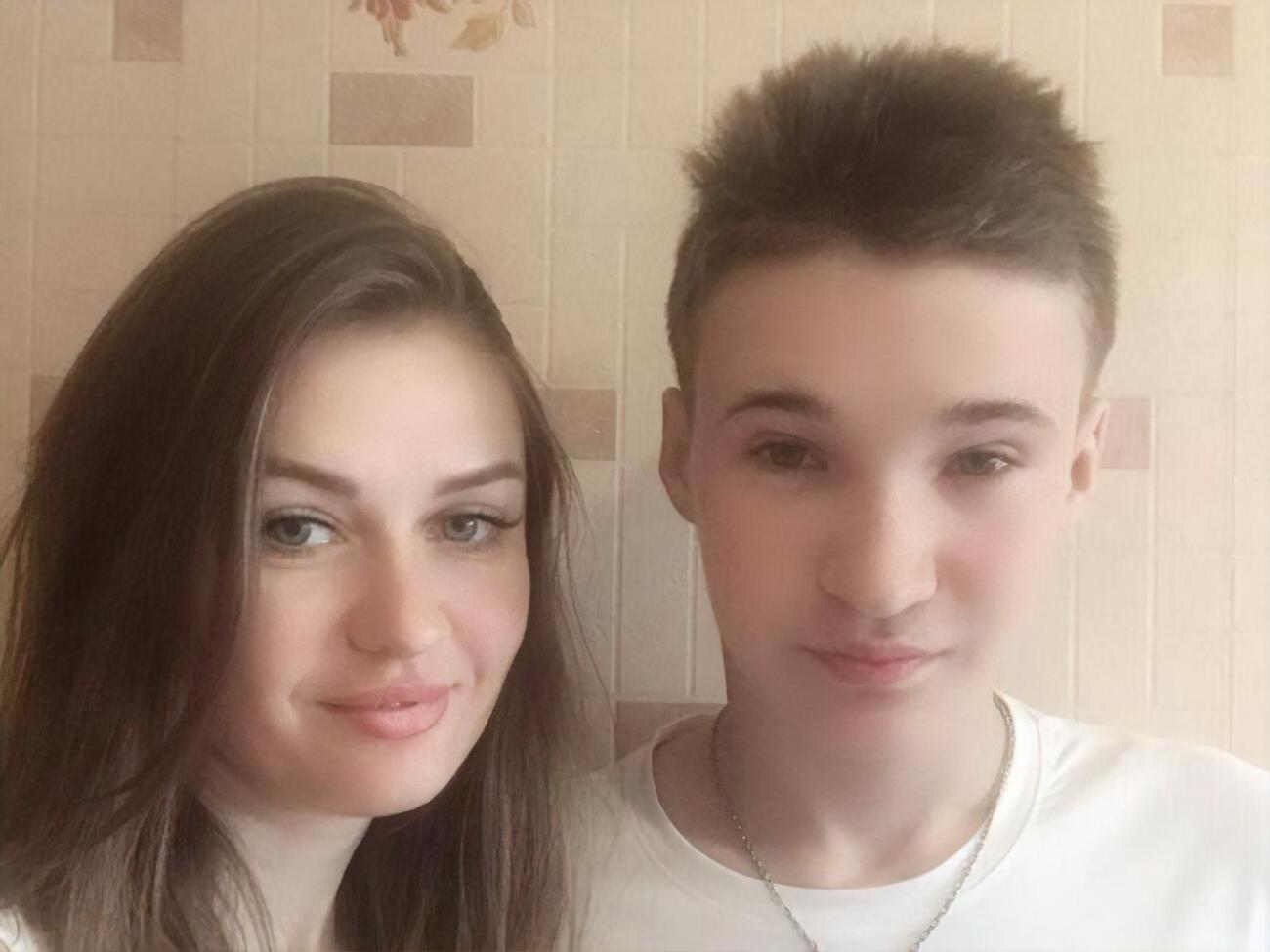 На то, чтобы вывезти Павла из Луганска, ушел месяц