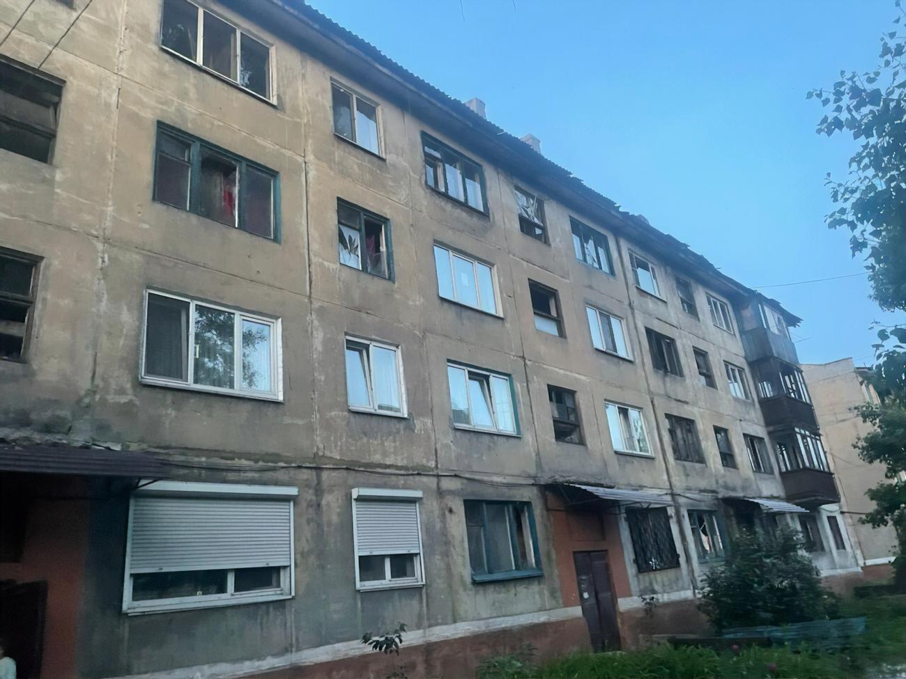 Оккупанты обстреливают жилые дома и объекты гражданской инфраструктуры