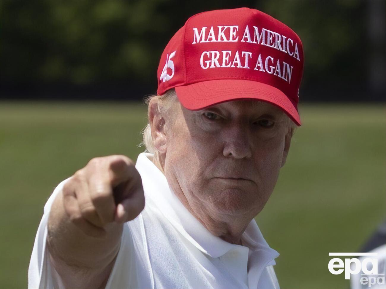 Трампа офіційно повідомили про розслідування щодо нього, пишуть ЗМІ
