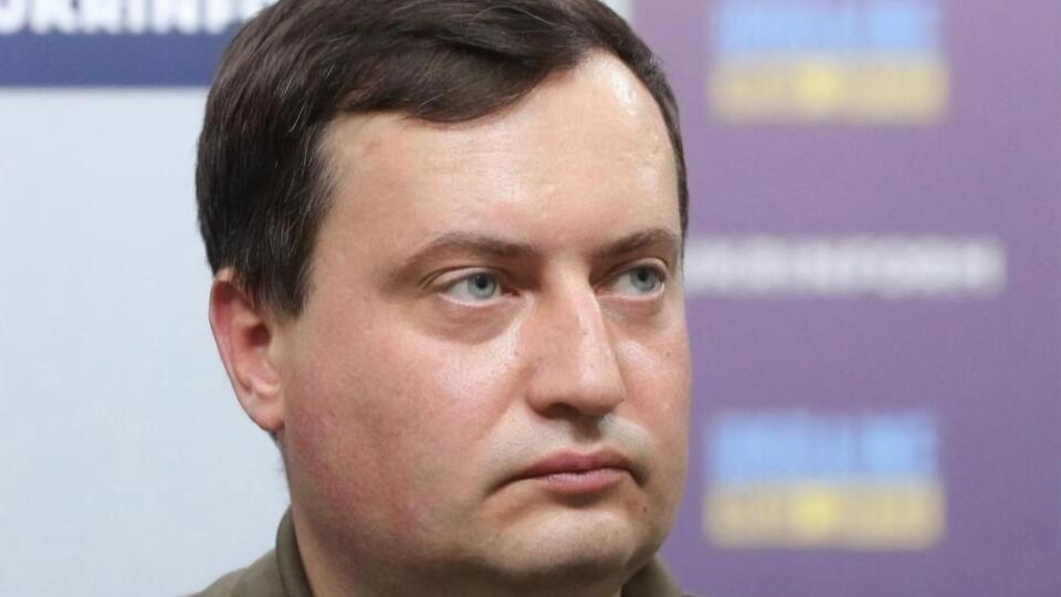 Юсов отметил, что есть прямое сотрудничество с Россией и есть "серое"