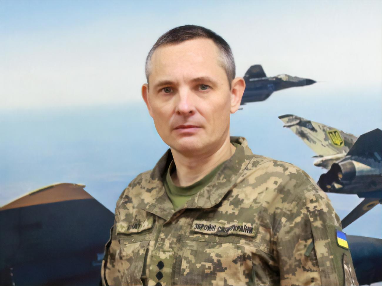 На думку Ігната, відкриття будь-якого аеропорту в Україні для цивільних перевезень відволікатиме для його захисту і без того дефіцитні засоби ППО