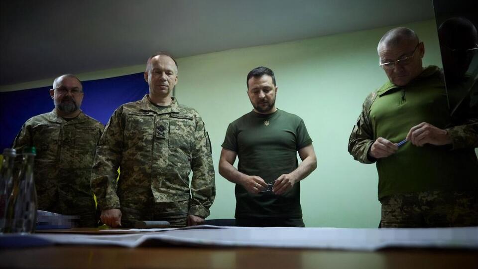Зеленський провів зустріч із представниками командування ЗСУ – Сирським, Тарнавським, Комаренком