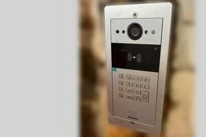 Кодовые системы входа начали тестировать в Дарницком районе