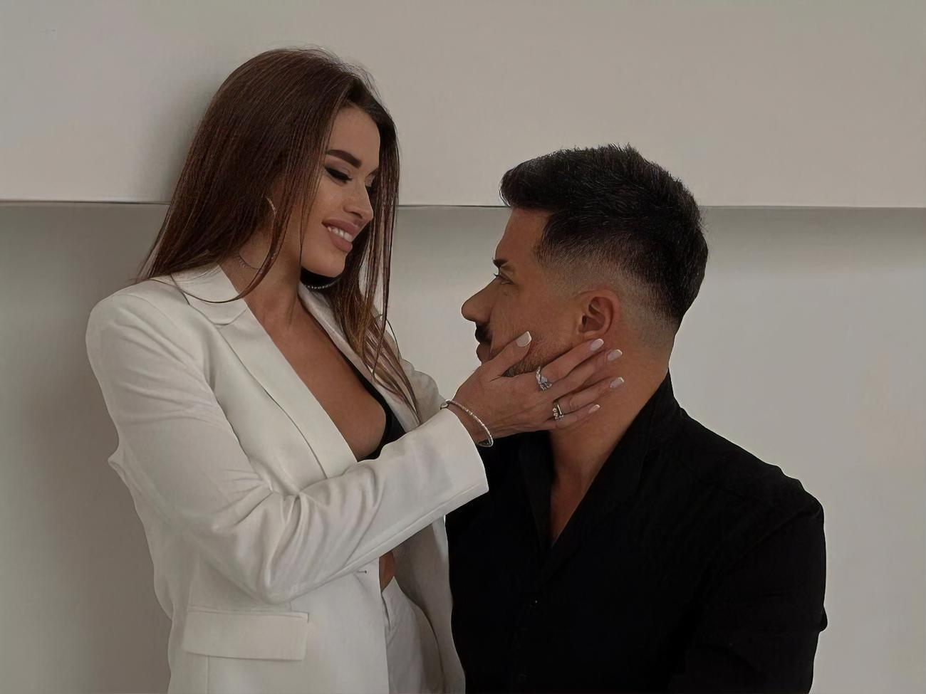 Реус также поздравила дочь Налчаджиоглу с 12-летием