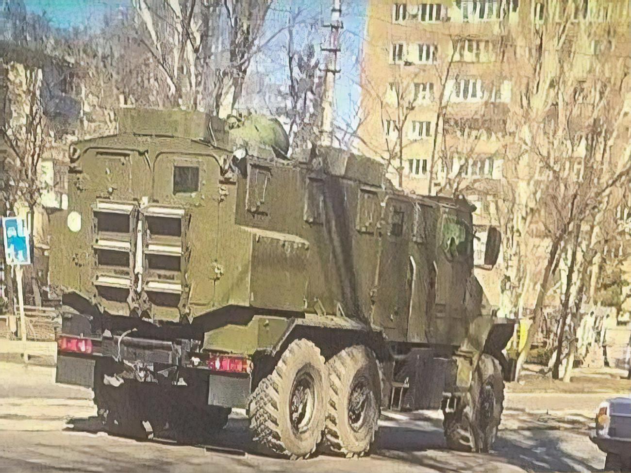 Через Мариуполь оккупанты перебрасывают на фронт боекомплект и живую силу