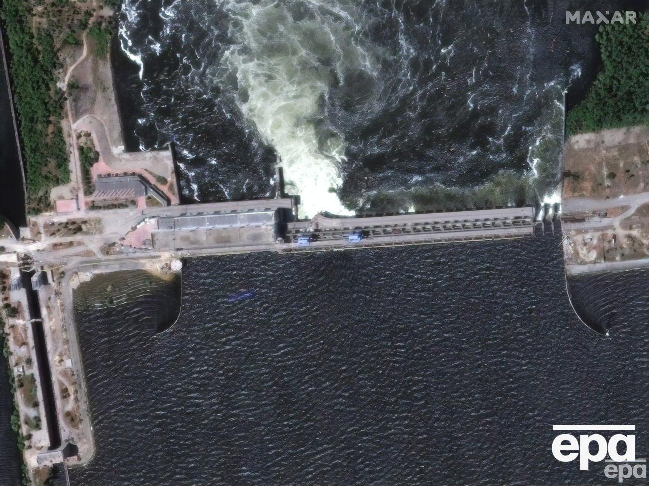 Американська розвідувальна спільнота поки не має вагомих доказів щодо винуватості РФ у підриві Каховської АЕС, але аналітики схиляються саме до цієї версії, пише NYT