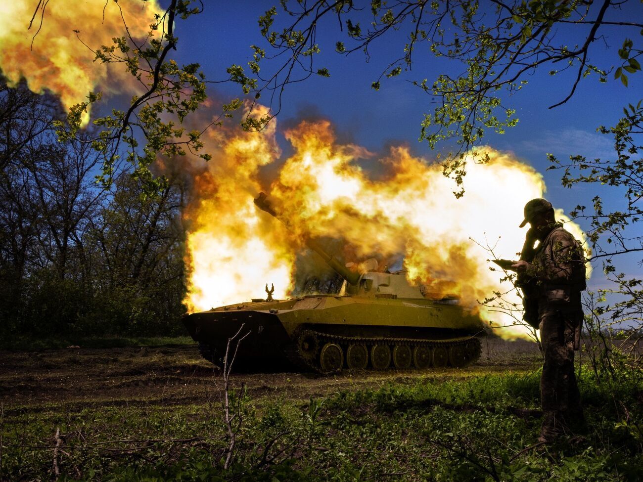 Підрозділи ракетних військ та артилерії ЗСУ впродовж минулої доби уразили один пункт управління окупантів