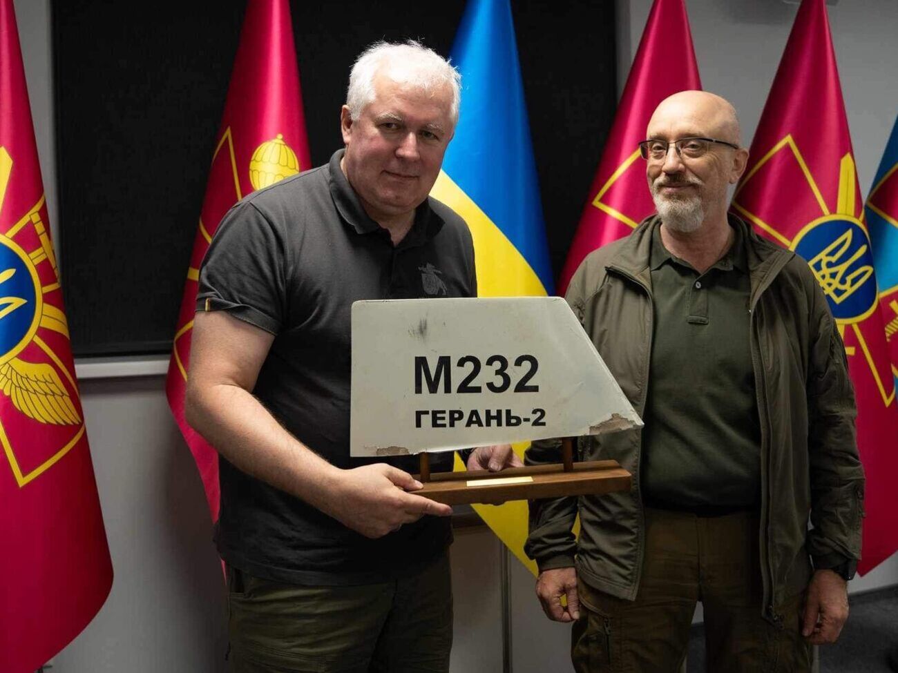 Литовский министр получил часть сбитого силами обороны дрона&nbsp;Shahed