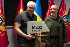 Литовский министр получил часть сбитого силами обороны дрона Shahed