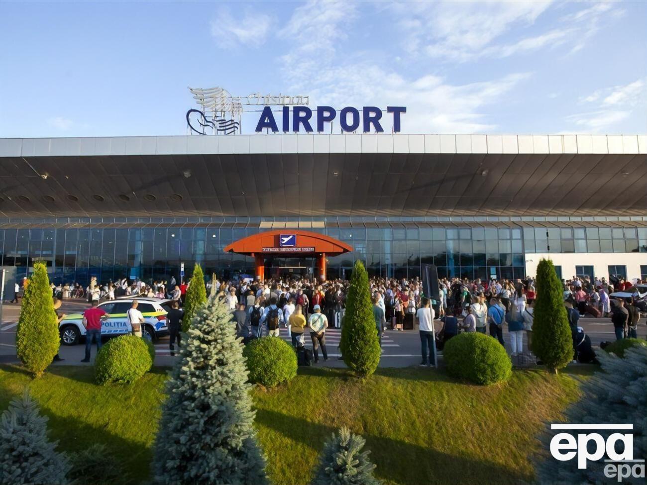 В результате инцидента в аэропорту два человека погибли, один получил ранение