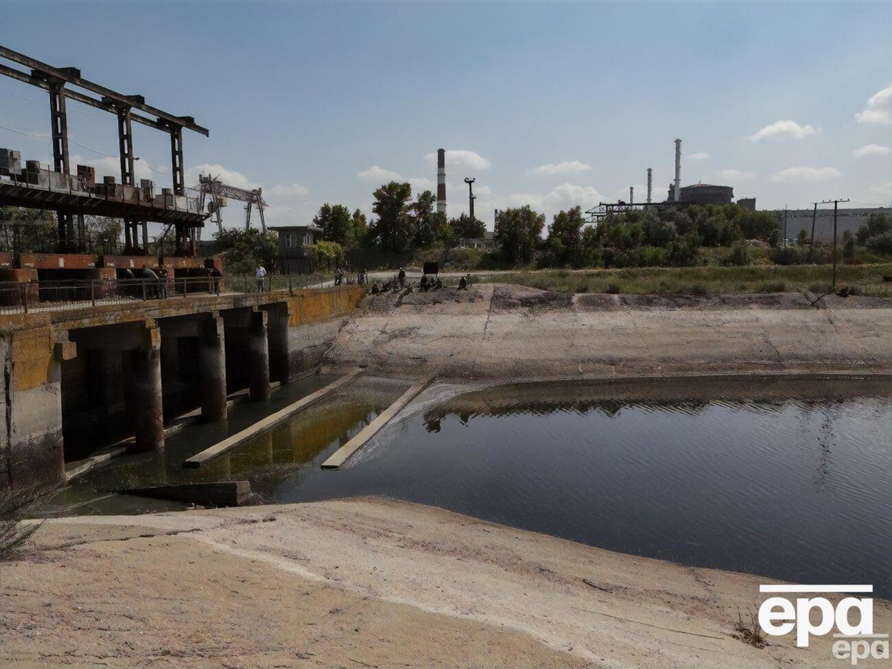 Украинские власти неоднократно заявляли, что РФ может подорвать ЗАЭС