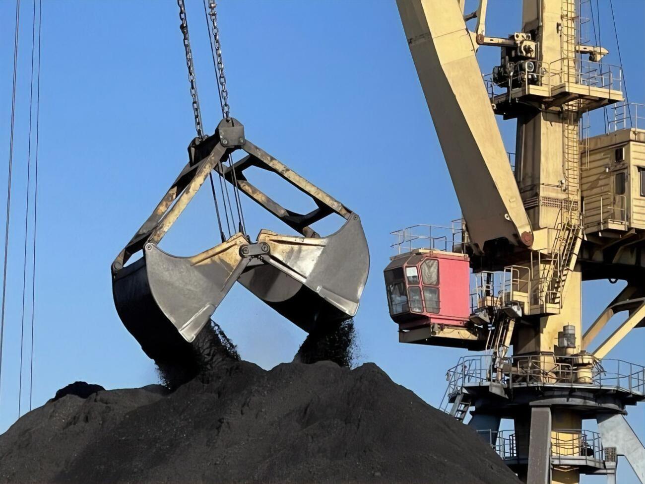 Политолог заявил, что в набсовет компании предлагают назначить людей, которые с 2014 года через ПАО "Донбассэнерго" закупали уголь с оккупированных территорий и у российских поставщиков