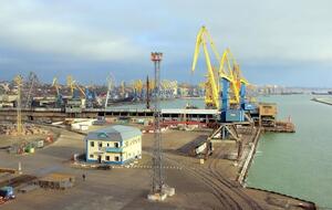 Оккупанты возобновили работу мариупольского порта