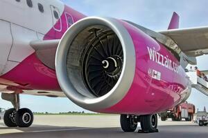 У Wizz Air заявили, що зняли ветерана з рейсу "з урахуванням безпеки пасажира"