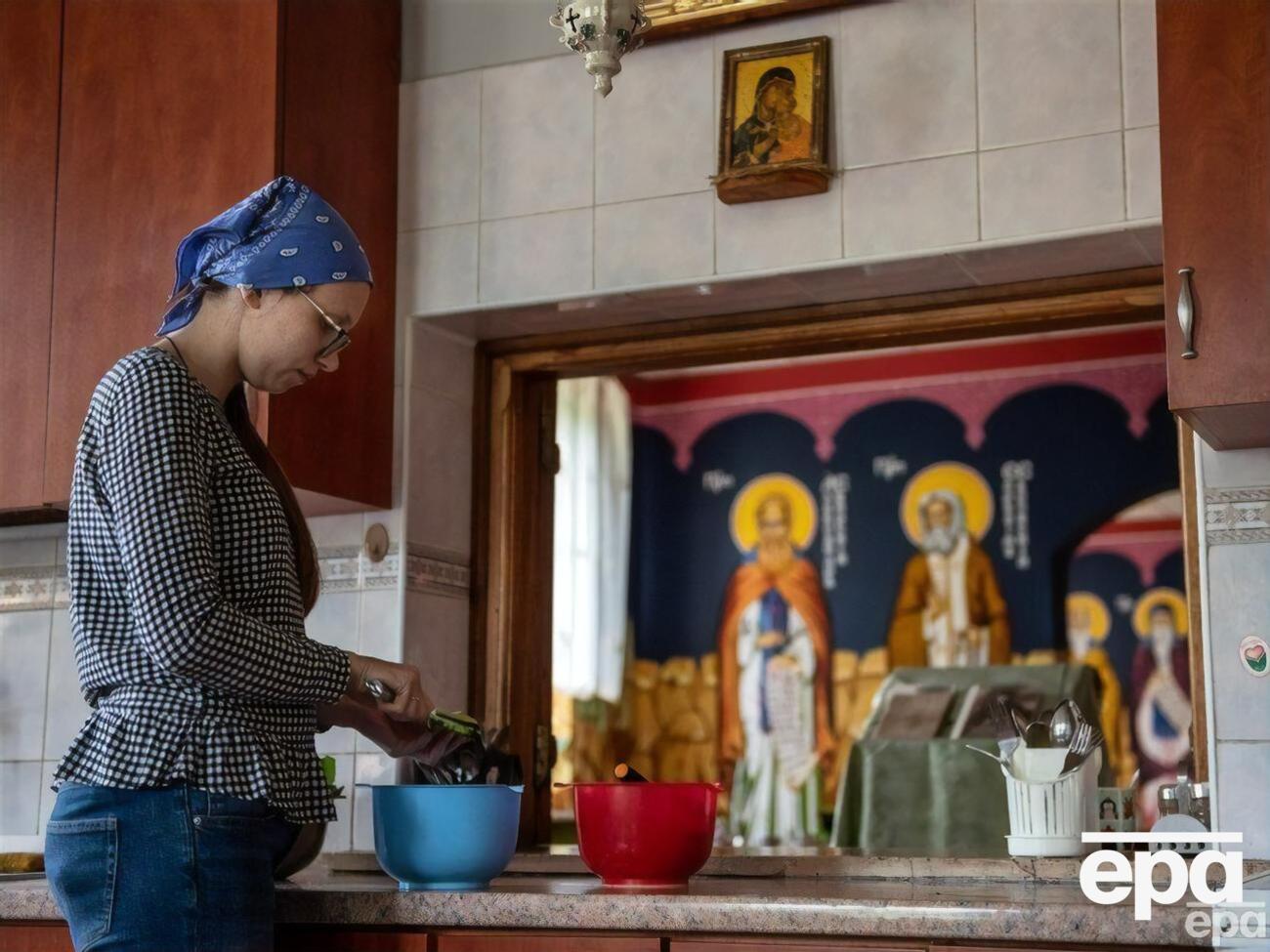 Згідно з опитуванням, у найближчі місяці повернутися додому планує 15% українців, які виїхали з країни