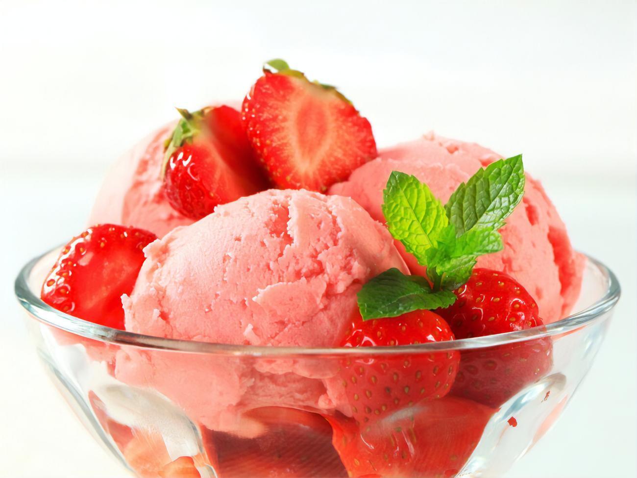 Мороженое можно подавать сразу после приготовления