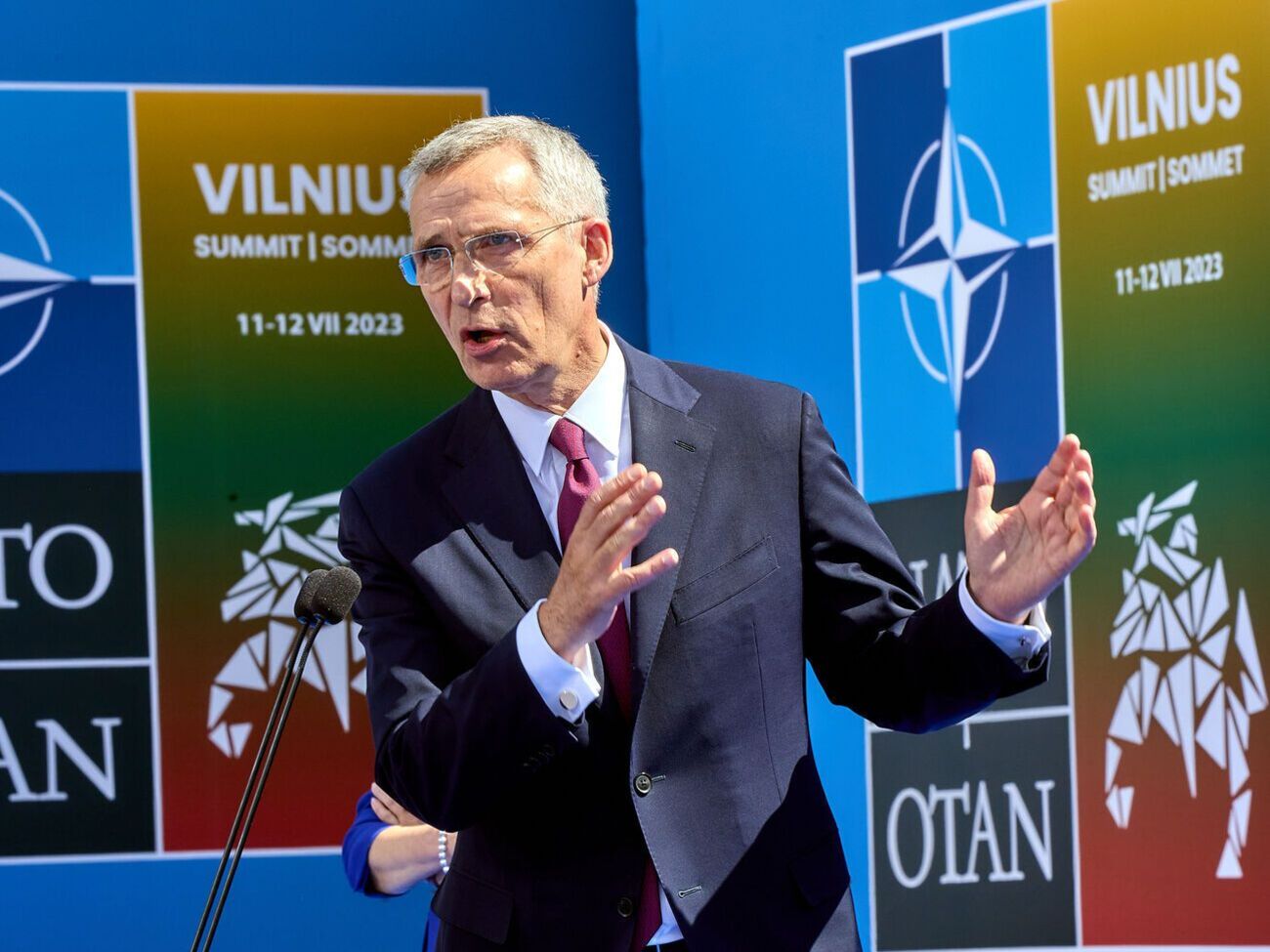 Альянс засуджує заяву РФ про розміщення тактичної ядерної зброї в Білорусі, зазначив Столтенберг