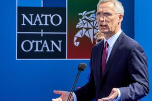 В НАТО внимательно следят за тем, что происходит в Беларуси, отметил Столтенберг