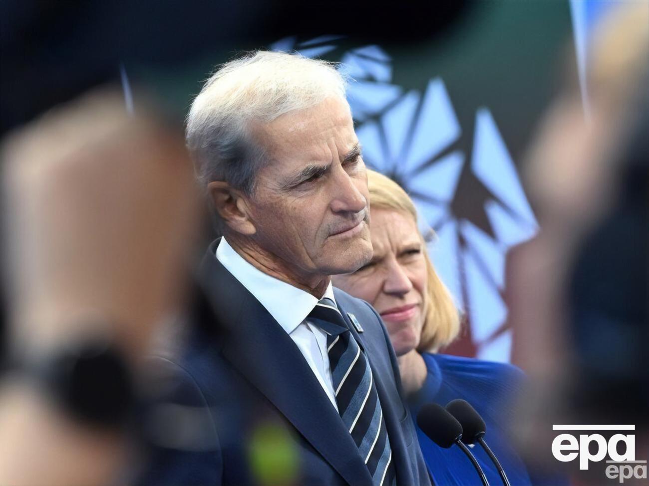 Допомога Україні потрібна саме зараз, у момент, коли країна веде оборонну боротьбу, зазначив Стьоре