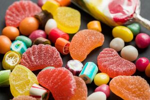 Домашние желейные конфеты можна будет есть через четыре часа после приготовления