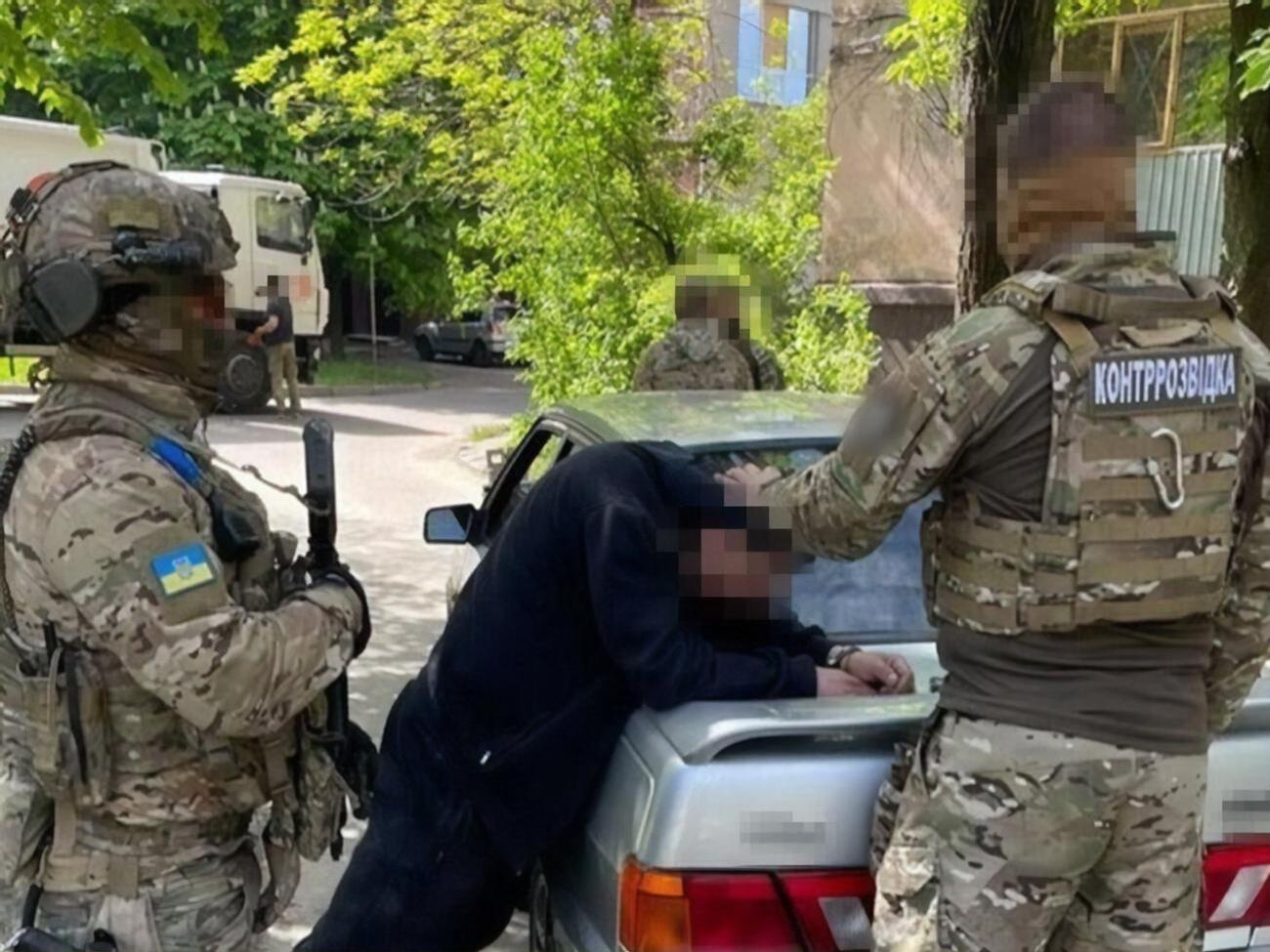За даними СБУ, для вчинення терактів ФСБ планувала переправити своїм фігурантам посилку з 10 кг пластиду